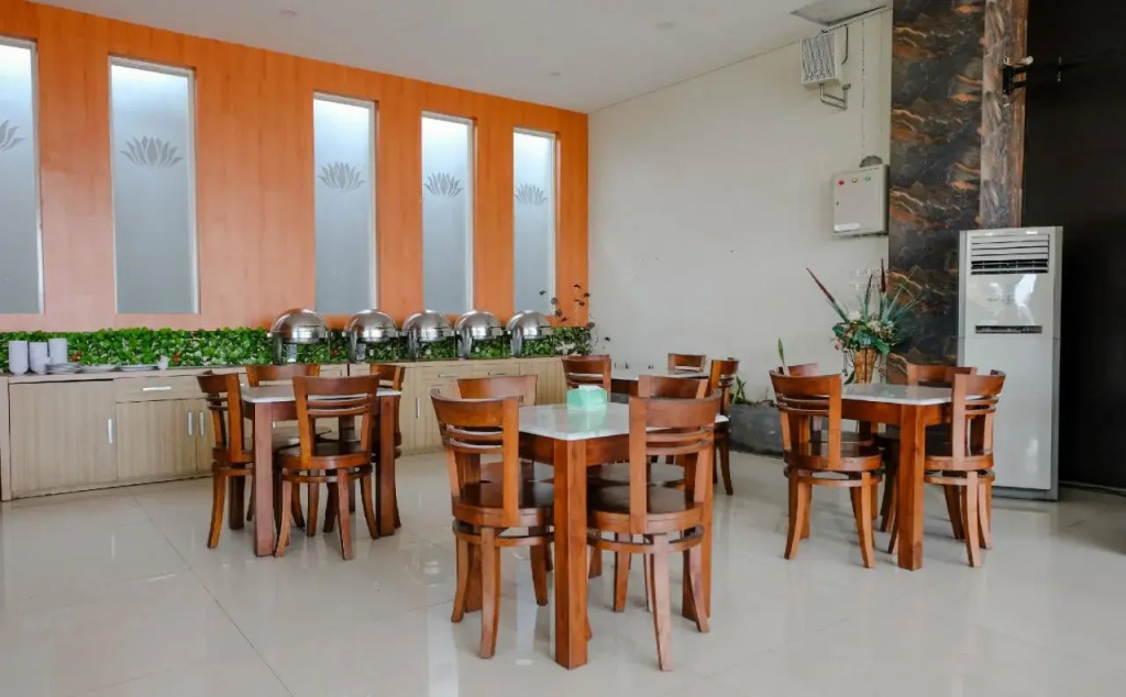 Townhouse Oak Series Style Hotel Cempaka Hill