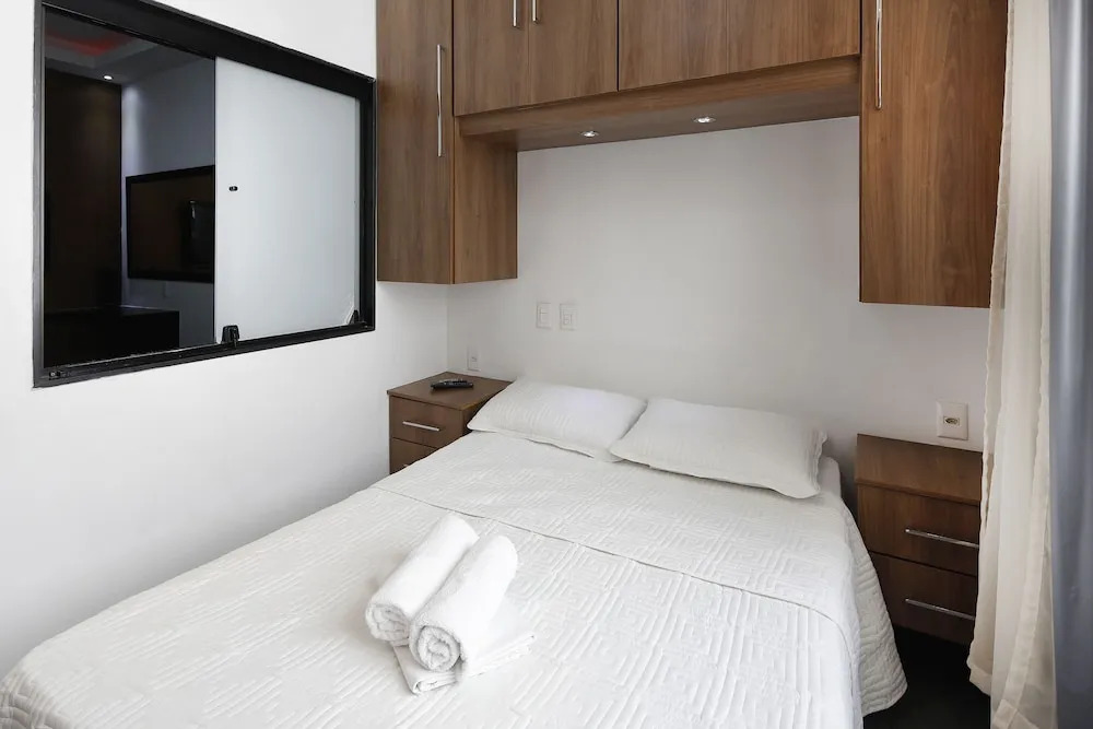 Rio Rentals 021- C047 Studio na quadra da praia com máquina