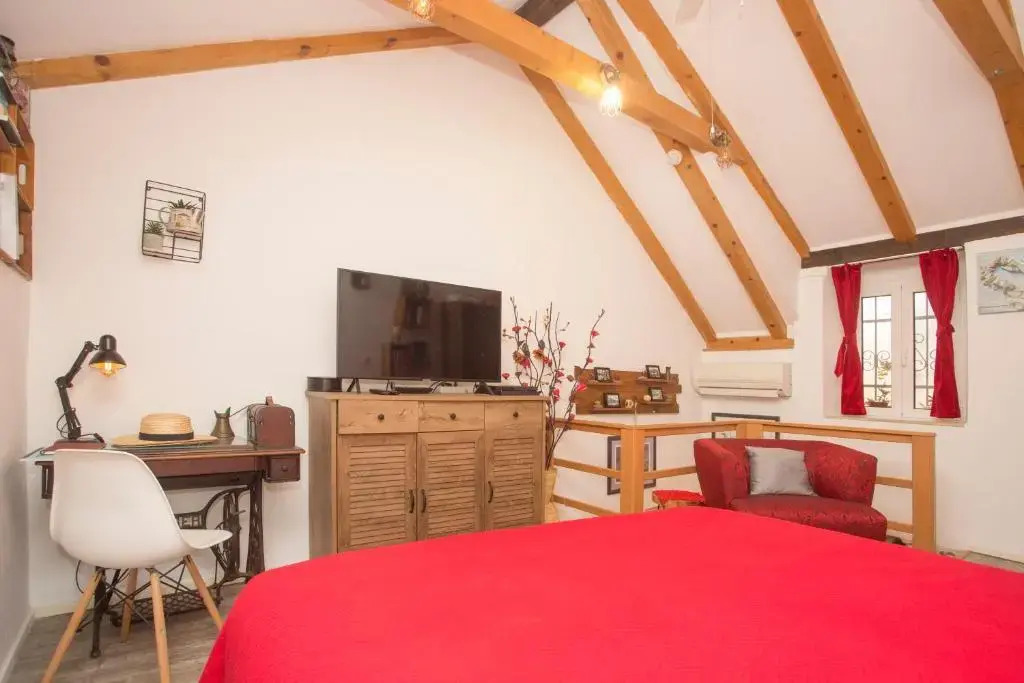 Old Town Petrova Accommodation