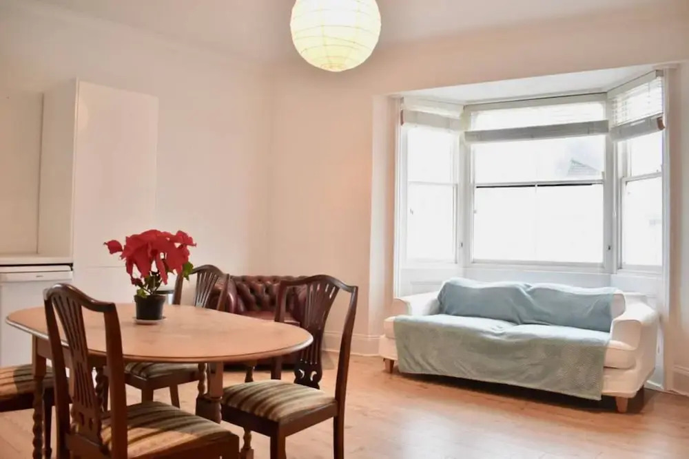 Central 2 Bedroom Brighton Flat Near Seven Dials