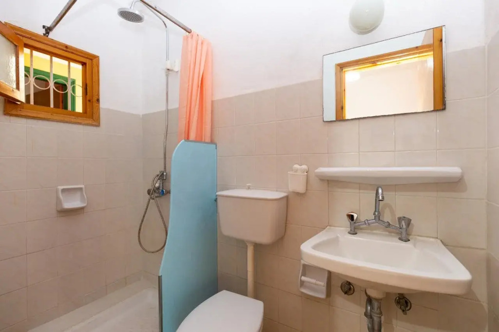 Alexandros Apartments