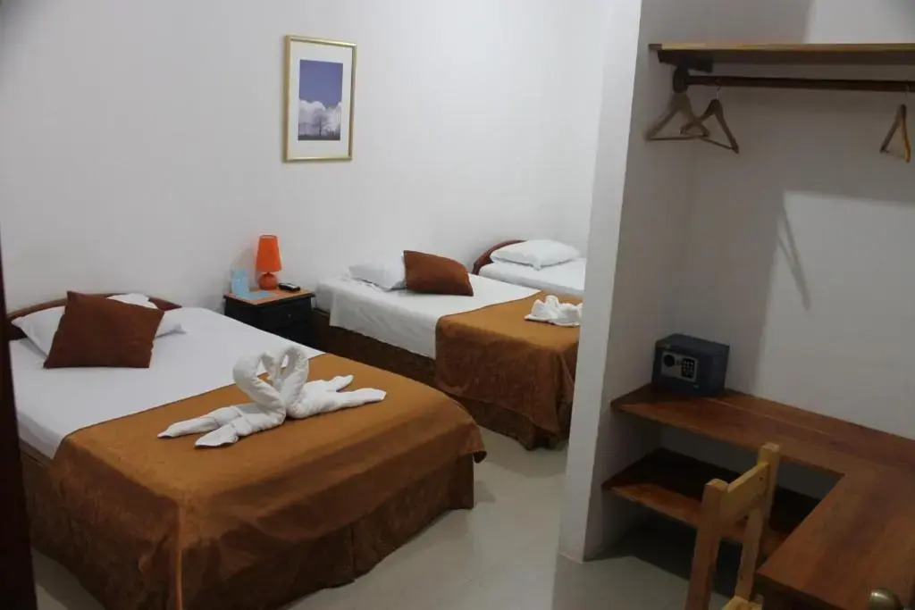 New Galapagos Hostelling