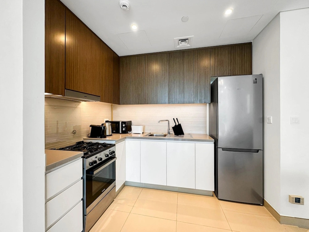 Luxury StayCation - Incredible Sea View Apartment With Balcony