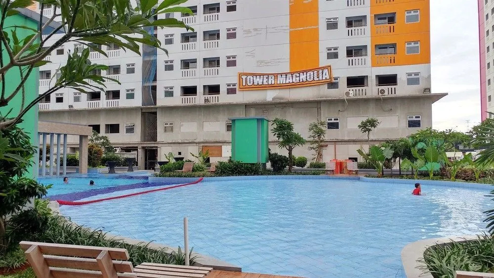 Warm Cozy Studio Room at Signature Park Grande Apartment By Travelio