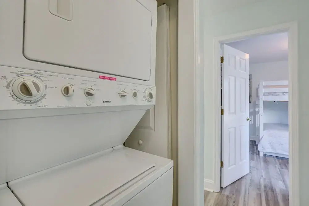 Walk to Ocean: 'beachwalk Bungalow' w/ Pool Access