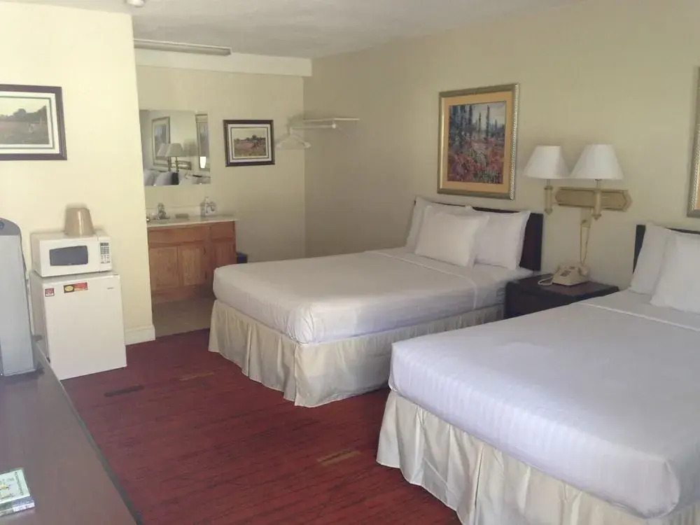 Hearth & Home Inn