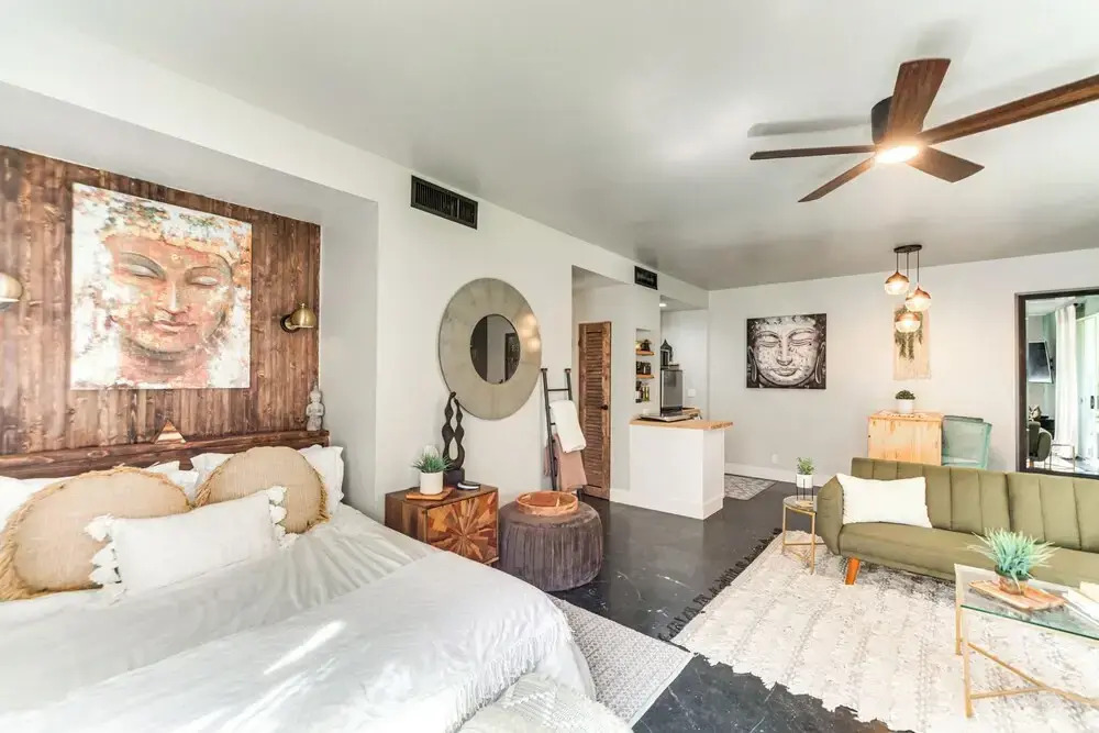 Near Golf: Indian Wells Studio w/ Pool Access