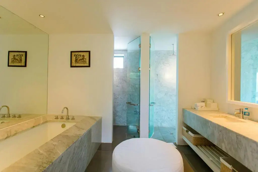 5BR Beachfront Villa 1000m2 Sanctuary Hồ Tràm