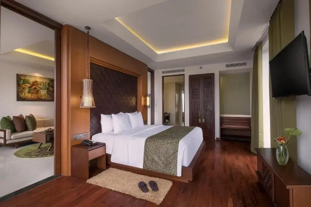 Двухместный люкс с видом на город (двуспальная кровать) в Golden Tulip Jineng Resort Bali