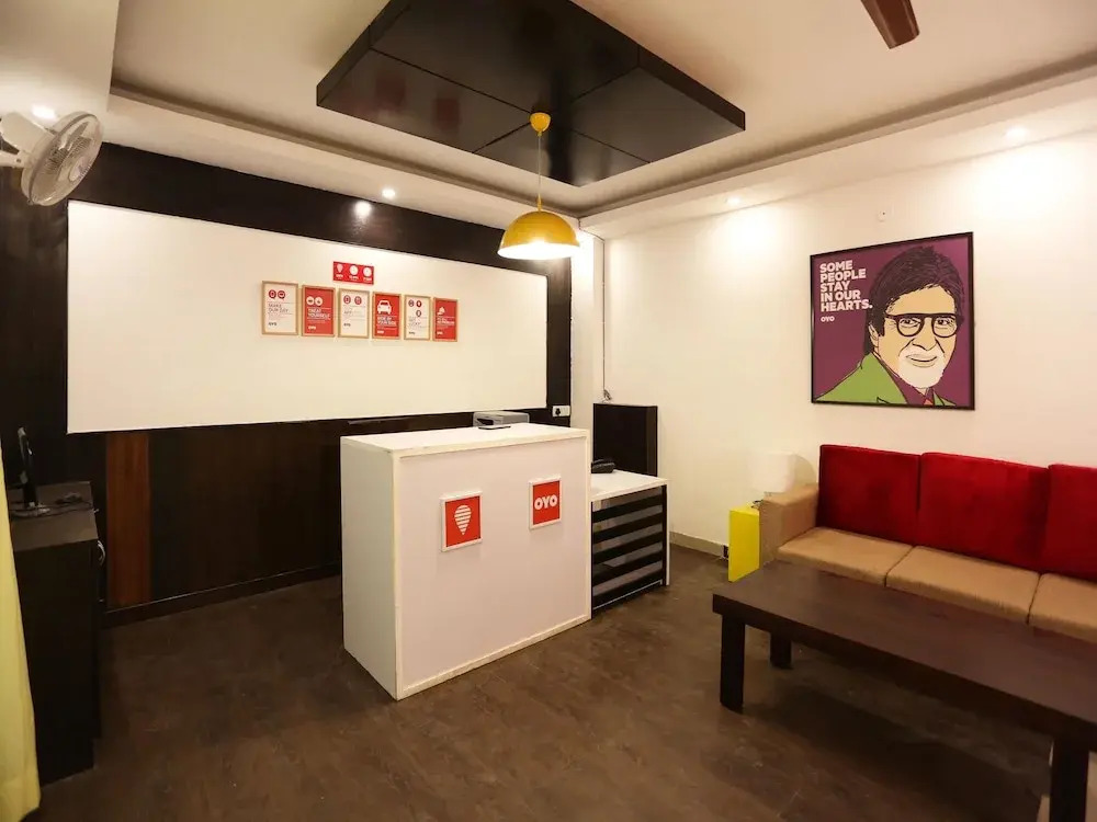 FabHotel F9 Noida Sector 51