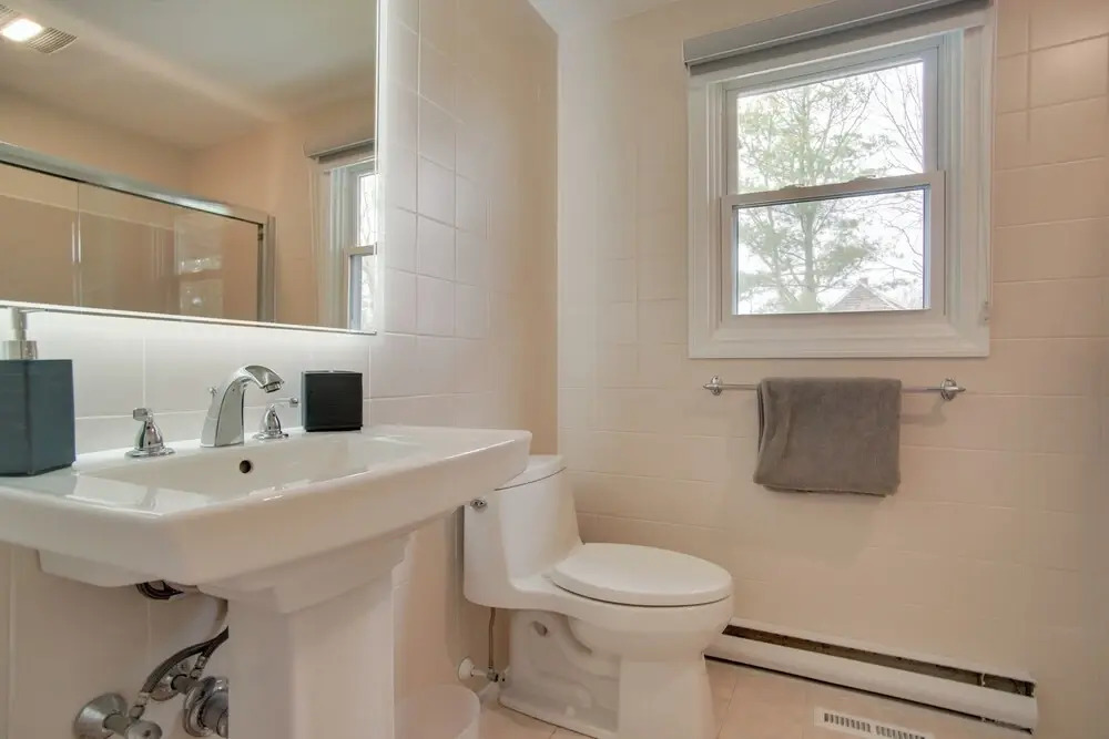 Cape Cod Family Home w/ Yard: Walk To Beach!