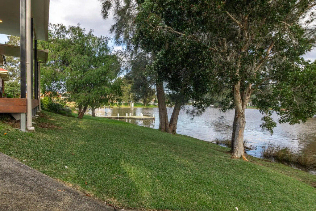 Waterfront on Plover