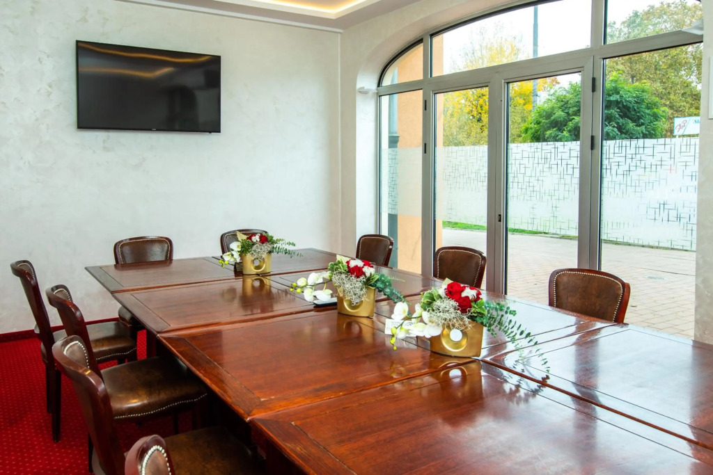 Garni Hotel Royal Crown