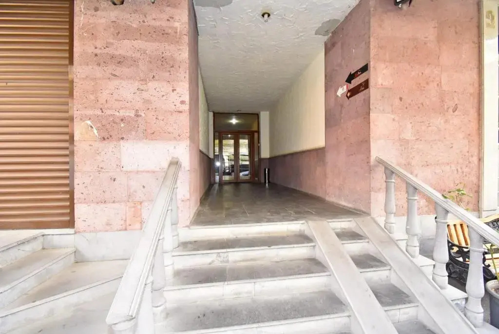 Mashtoc33 New apartment Yerevan center