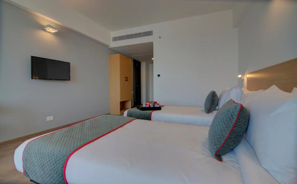 OYO 3036 Hotel Lords Inn Regency