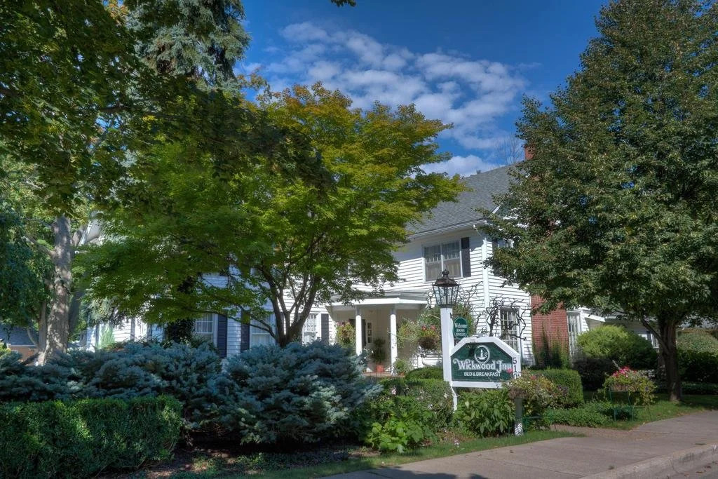 Wickwood Inn