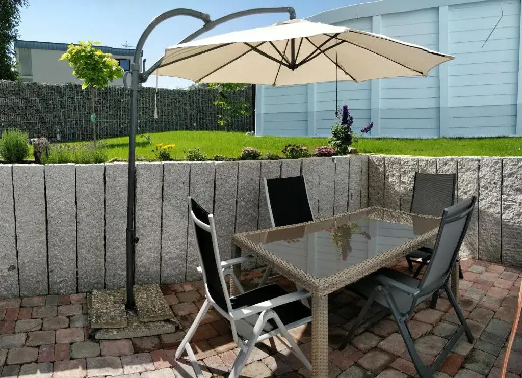 Casa Elea, die Ferienwohnung mit Terrasse und Garten am Tor zum Bodensee