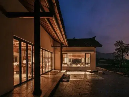 Emei Utopia Hentique Resort