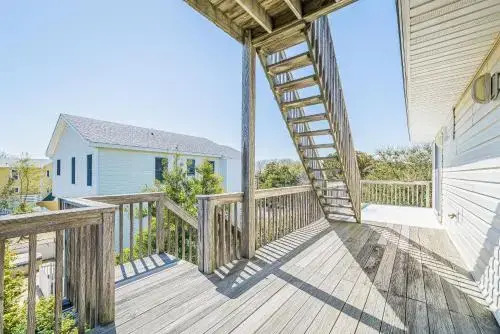 Coffee to Cocktails - Duck, Ocean Dunes, Ocean View, 400 Yds to Beach, Hot Tub, Pets OK