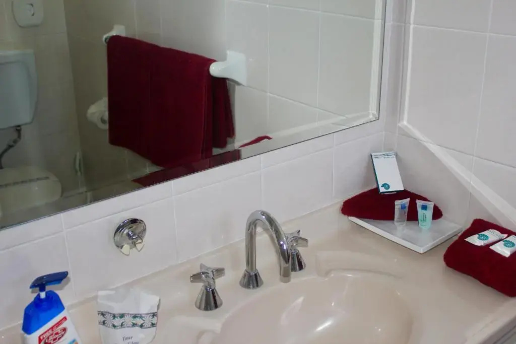 Town and Country Motor Inn
