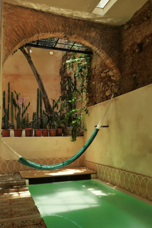 FIXIE LOFTS - Colonial Villa Suites with Pool