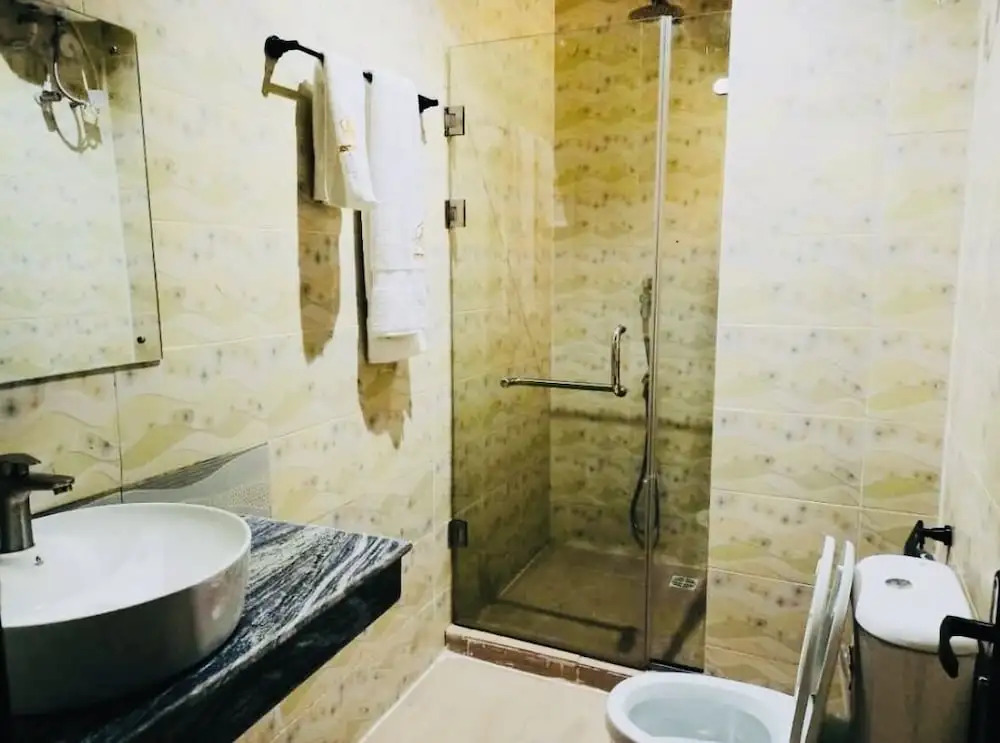 Boston Hill Resort & Hotel Ltd