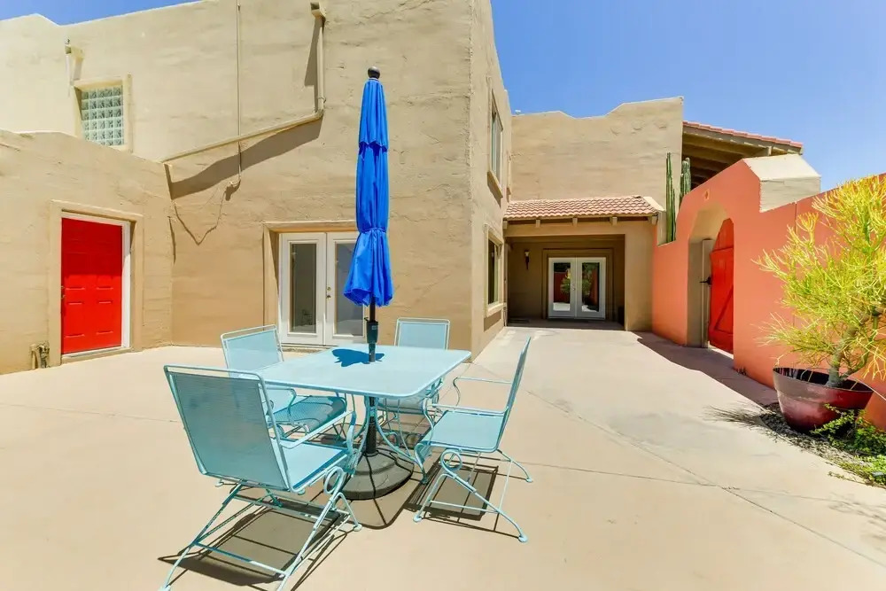 Secluded Mesa Home w/ Pool, Outdoor Kitchen & Bar!