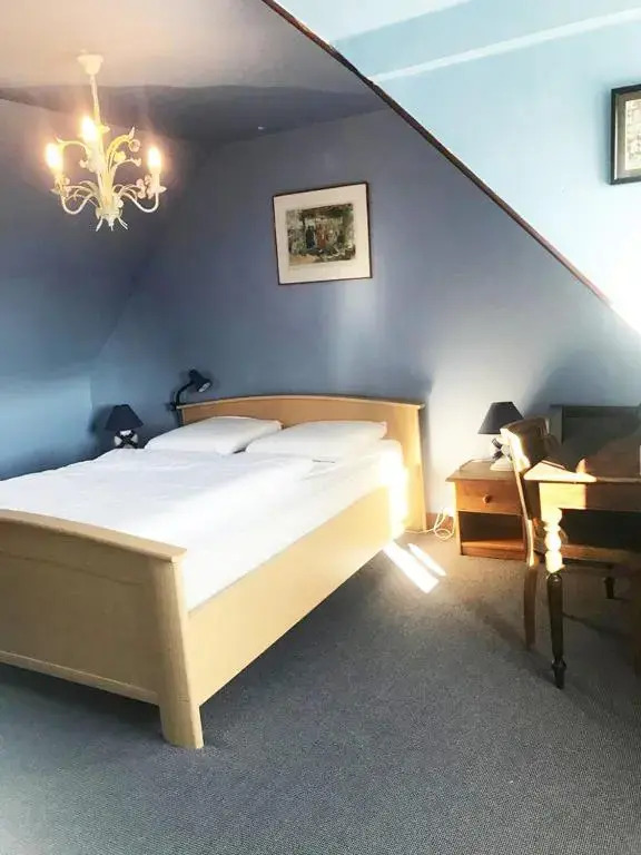 GÎte indépendant dans une villa -Vue et accès direct mer - avec 3 chambres et 3 grandes terrasses