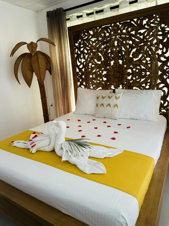 Maison d'une chambre avec piscine partagee terrasse amenagee et wifi a Sainte Rose a 5 km de la plage