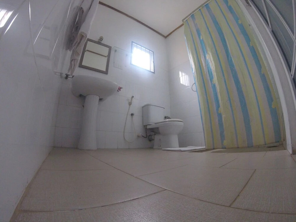 Negombo Blue Villa Hotel