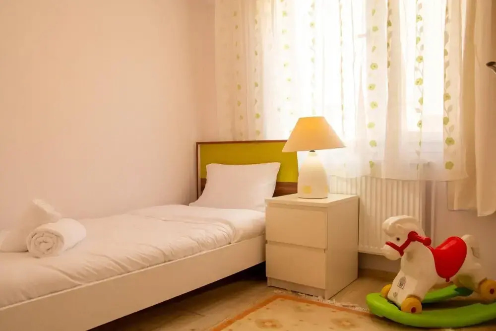 Colorful Flat With Sea View Near Sea in Guzelbahce