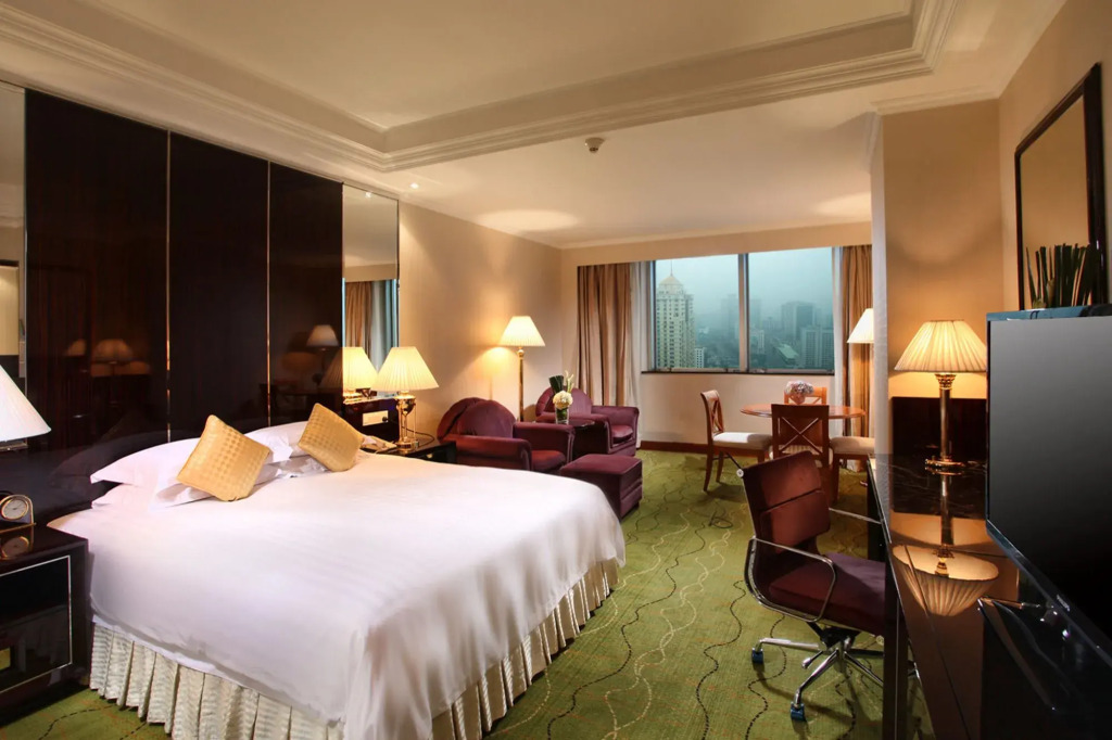 Renaissance Shenzhen Luohu Hotel