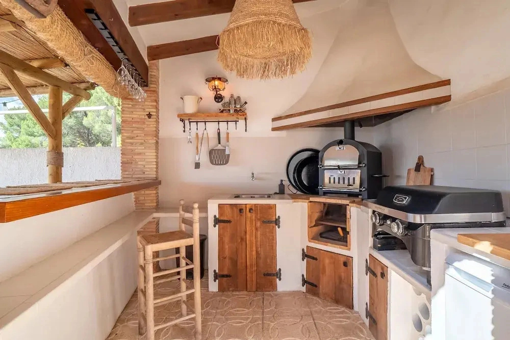 Villa Vista in Alcalali with swimmingpool and view