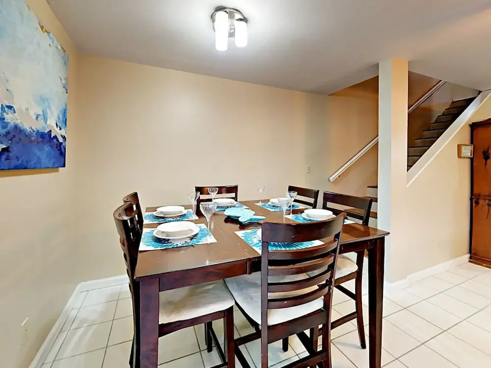 121 E Lantana Street Townhouse Unit B 3 Bedrooms 3 Bathrooms Townhouse