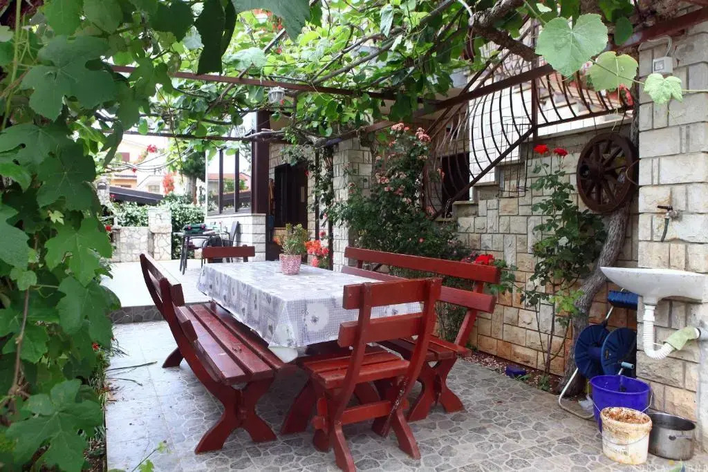 Nice Apartment Near the Sea Es3