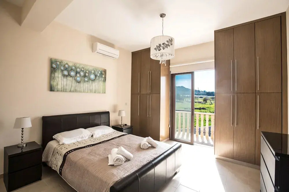 Villa Geordie 7 Platinum