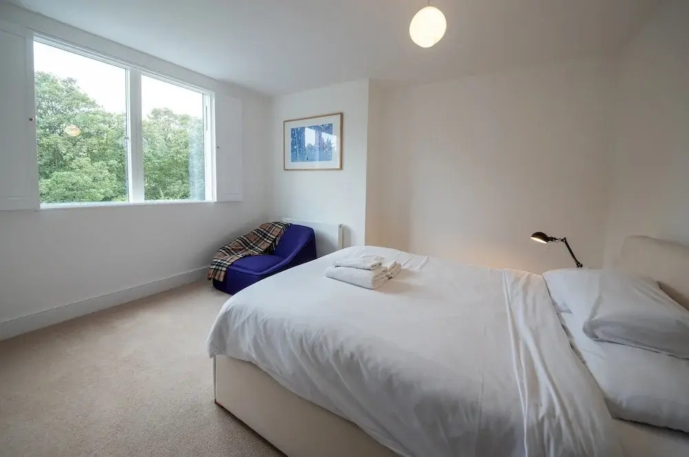 2 Bedroom Home Near Peckham High Street