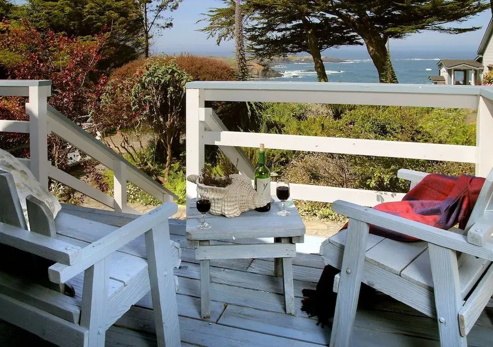 Agate Cove Inn
