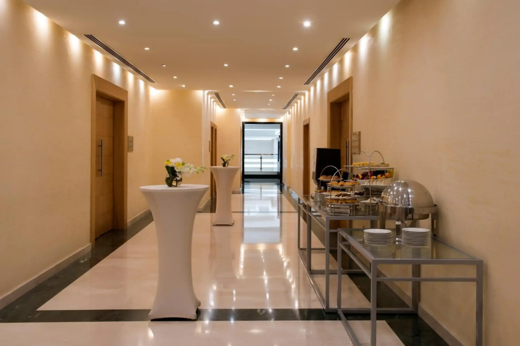 Отель Concorde Hotel Doha