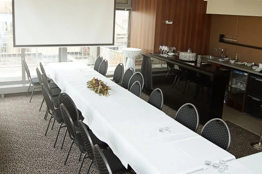 Hotel Avance