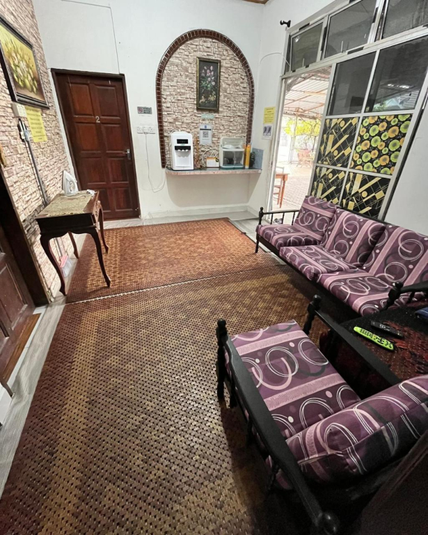 Roomstay Kuala Nerus Gated Parking - 6m to Beach & 15m to Drawbridge