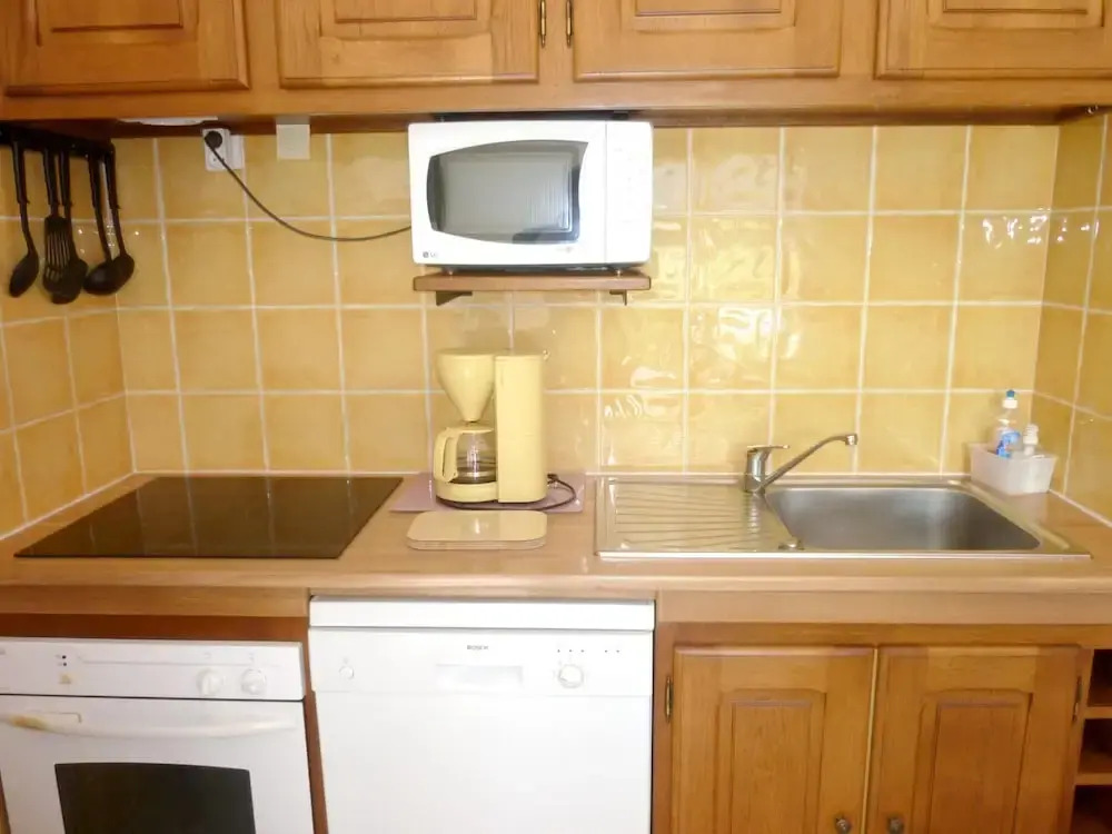 House With 2 Bedrooms in Argelès-sur-mer, With Wonderful Mountain View