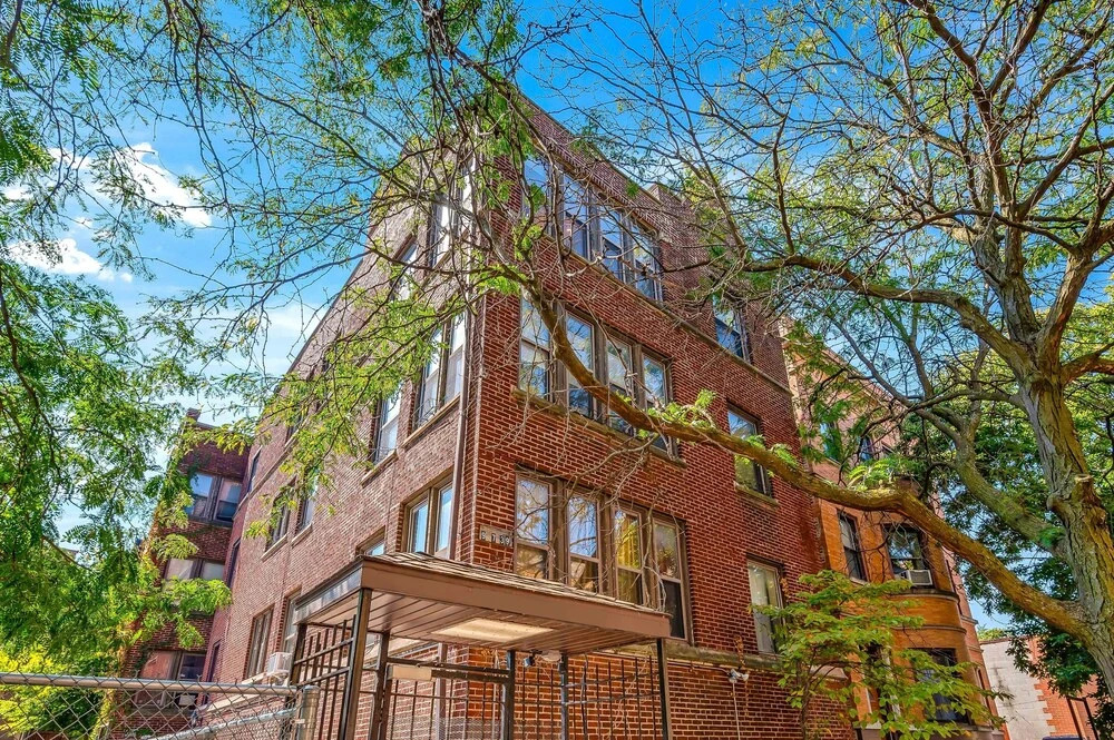 Stunning, Spacious, & Sun-soaked 2BR Uptown Condo by AllSet Turnover