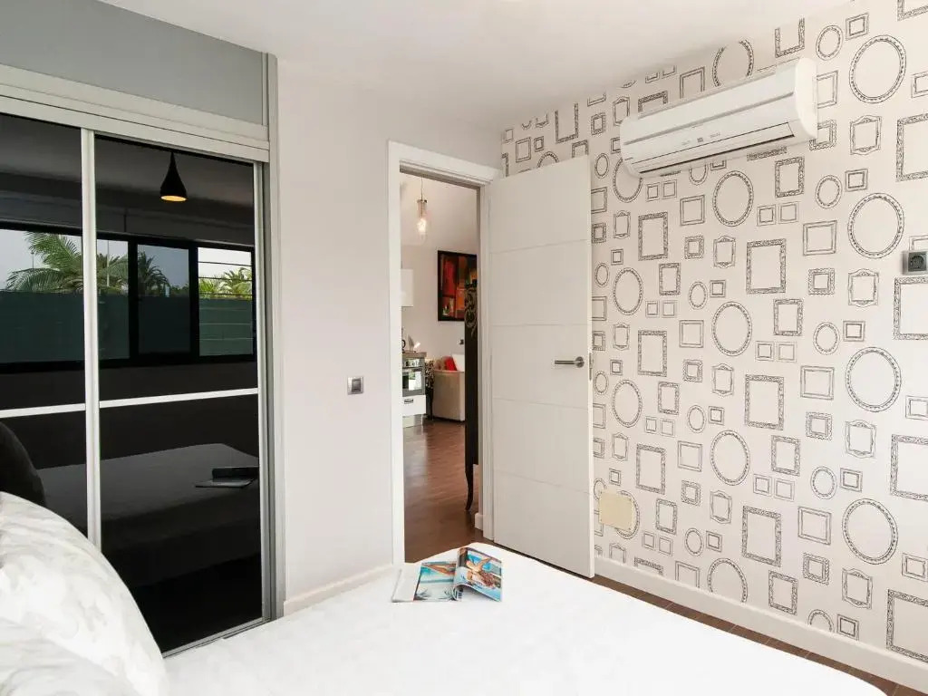 Bungalow with terrace in Maspalomas DS50 by VillaGranCanaria