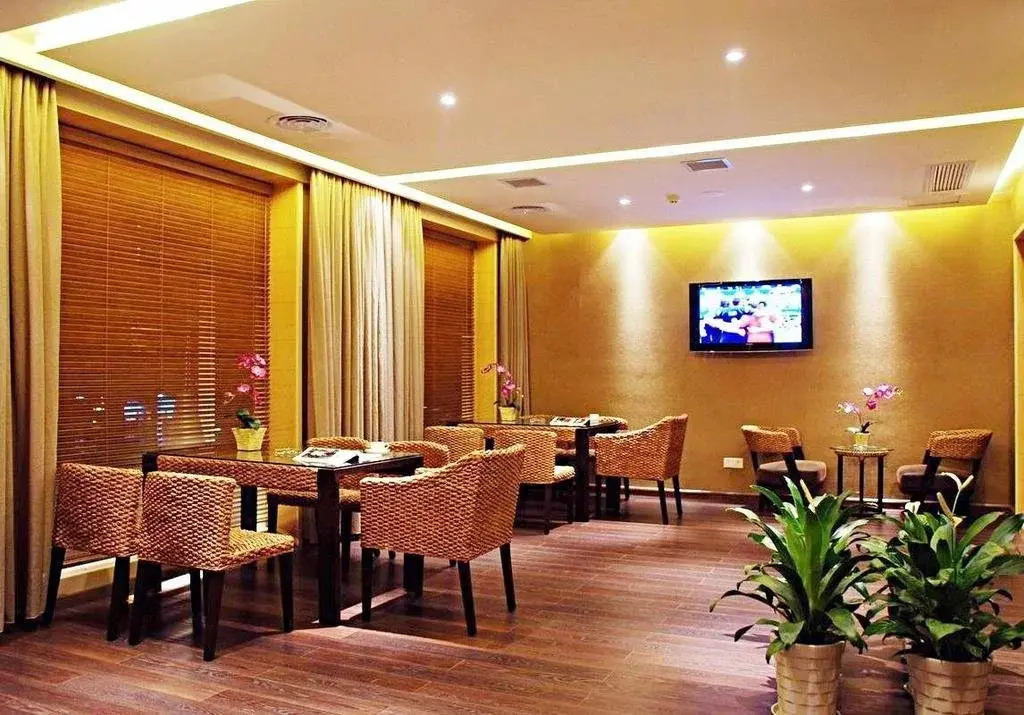 Degas Hotel Wuhan Jiefang Park Branch