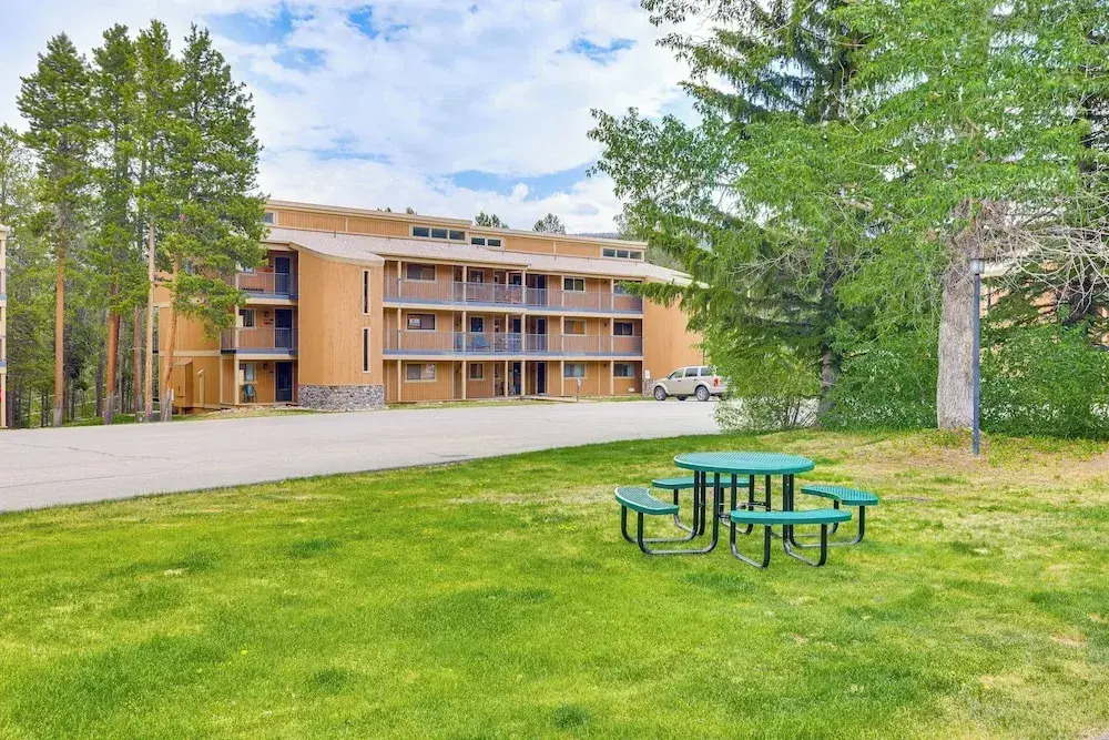 Winter Park Condo w/ Pool + Ski Shuttle Access!