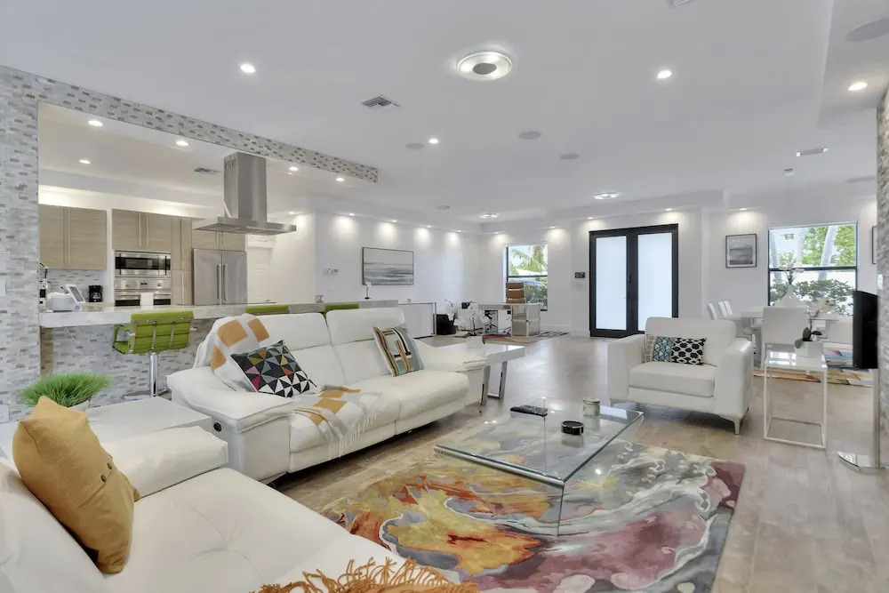 Lynora's Luxe Estate Modern Design