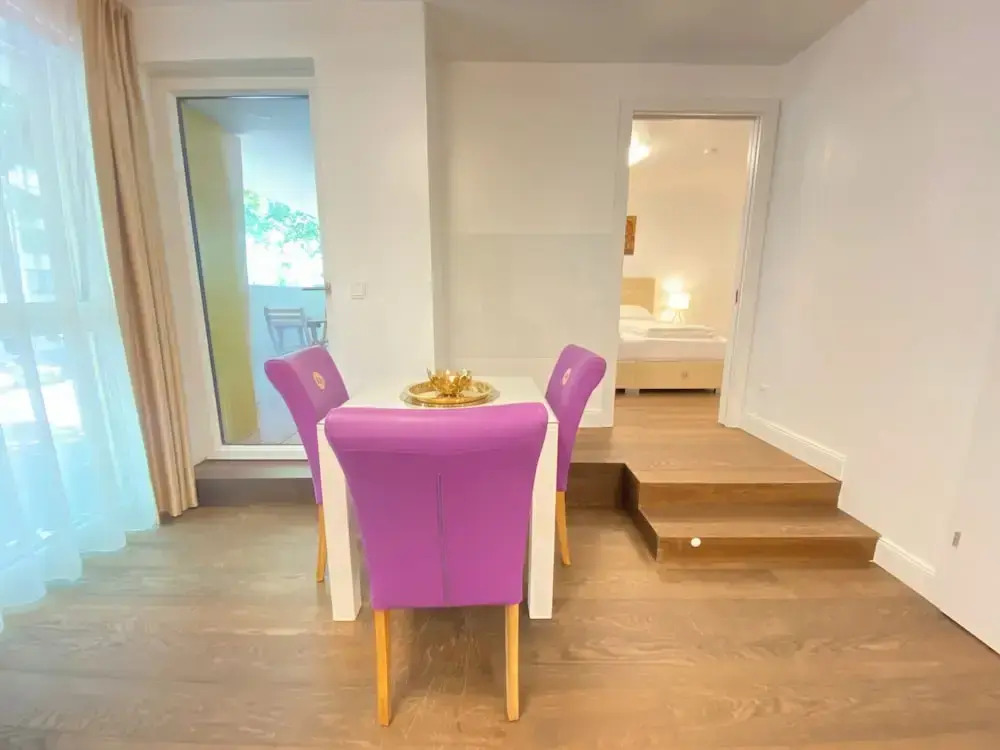 Vienna International Living