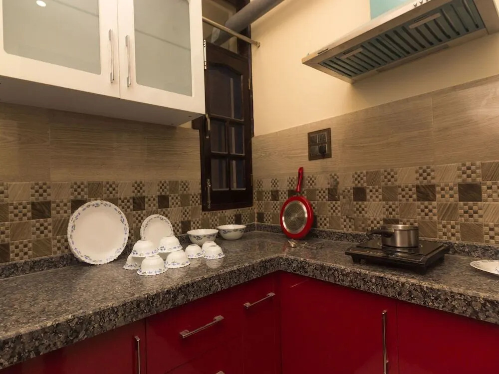 Touristen Holiday Home by OYO Rooms