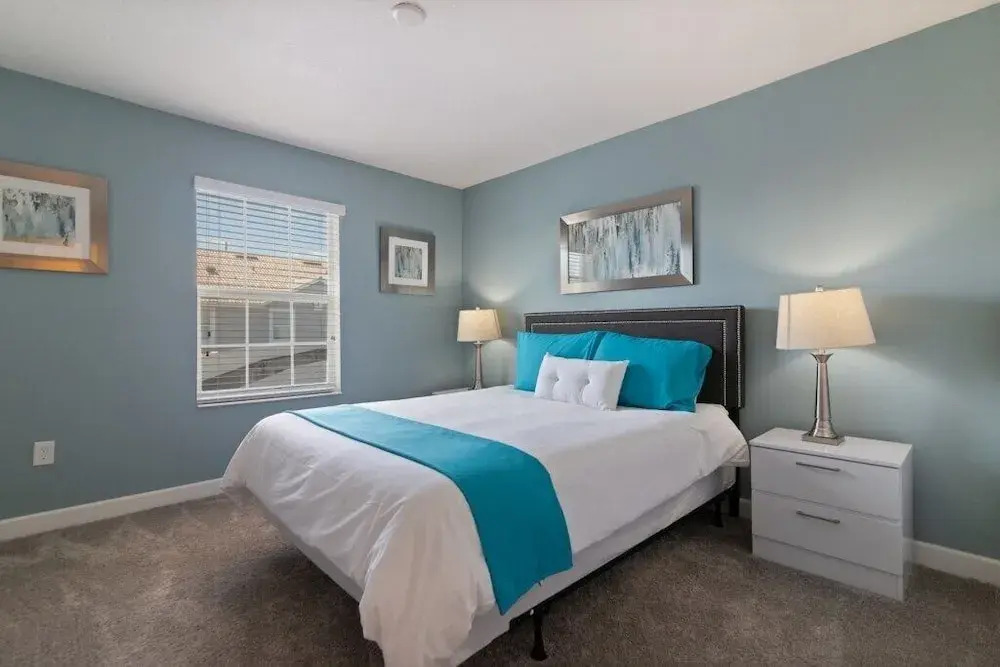 Beautiful 4Bd Pool TH, Storey Lake-4815DS